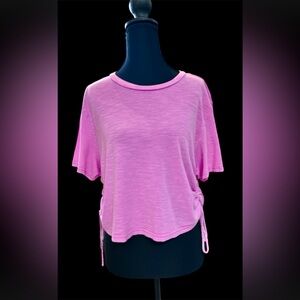 Universal Thread Bright Pink Short Sleeve Tee